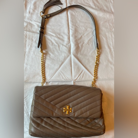 Tory Burch Kira Chevron Crossbody Bag - Picture 5 of 7